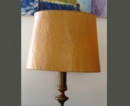 LAMPE A POSER DE FACTURE CLASSIQUE