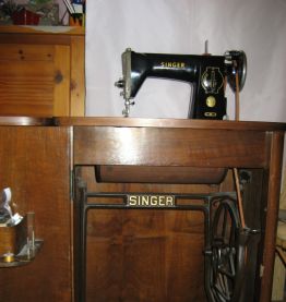 ANCIENNE MACHINE A COUDRE SINGER