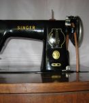 ANCIENNE MACHINE A COUDRE SINGER