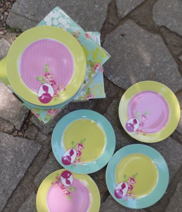 Assiettes à dessert Marie Antoinette - jamais utilisées