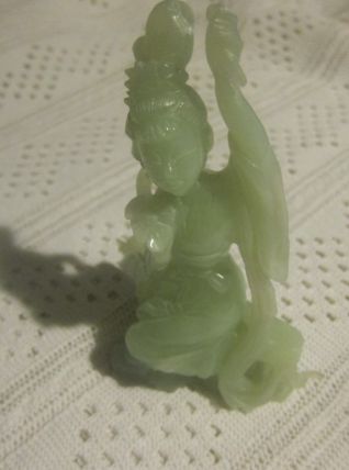 statuette jade  jadéite vintage 18/14