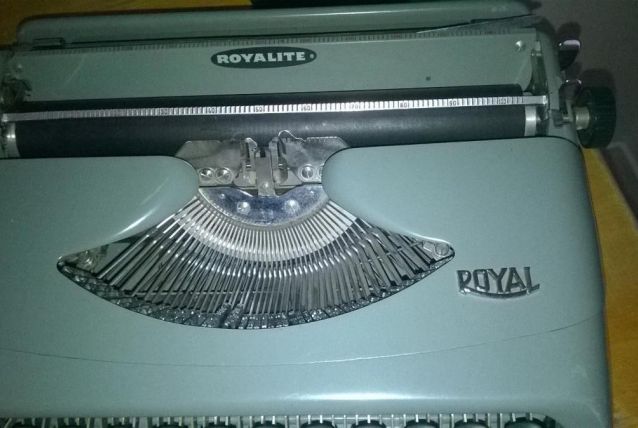 Machine à écrire 