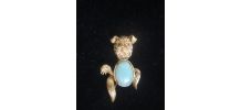 BROCHE OR MASSIF 750M , jade et yeux rubis ,23g
