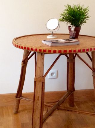 Table d'appoint en rotin 