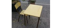 petit bureau d'écolier vintage