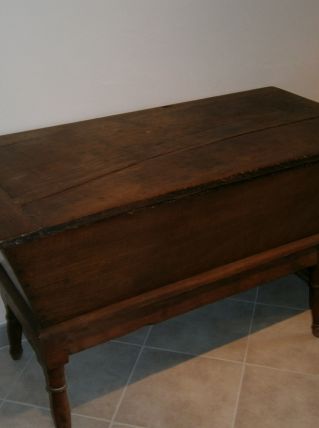 Ancien pétrin de boulanger