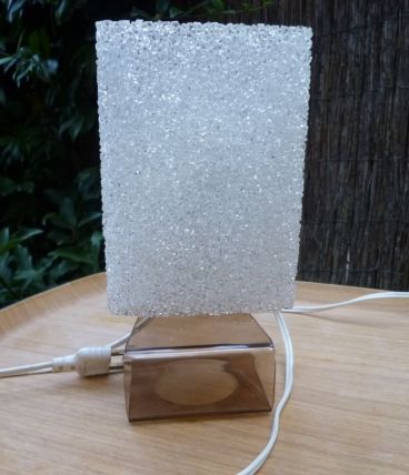 lampe à poser style scandinave en granité