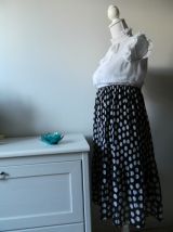 Jupe midi plissée à pois en voile vintage