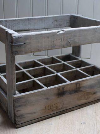 casier à bouteilles vintage en bois