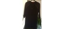 Robe noire et Couture doré