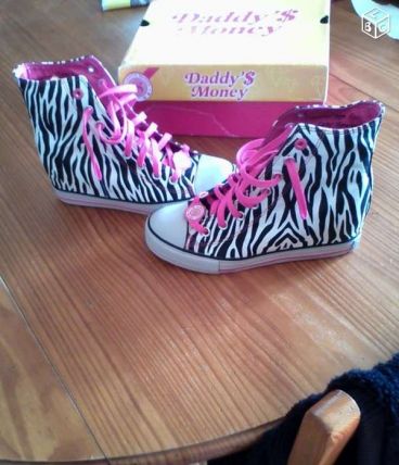 Baskets en toile compensées T.38 (type converse)