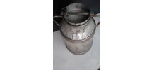 Grand pot a lait ancien