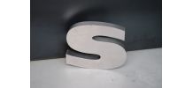 Lettre d'enseigne S vintage
