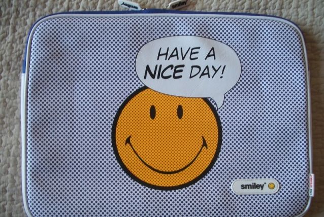  sacoche, etui protection, smiley pour ordinateur portable ou autre