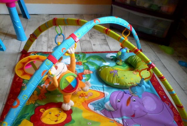 tapis d'éveil sur le thème de la jungle