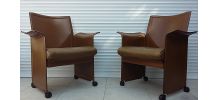 Lot de 2 fauteuils KORIUM "Tito Agnoli" , MATTEOGRASSI