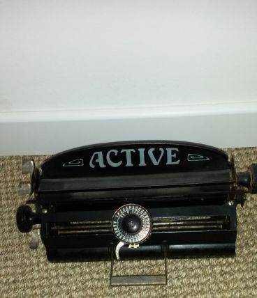 Machine a ecrire Active