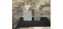 deux bouteilles à whisky : brocante