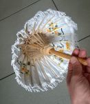 Ancienne mini ombrelle pour poupée 