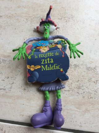 Livre poupée