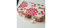 Jolie valisette vintage en carton, ancienne valise de couture
