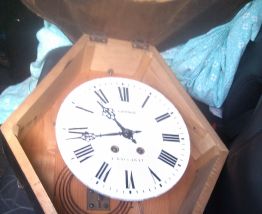 horloge oeil de boeuf 
