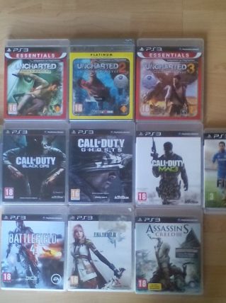 PS3 SLIM 12 GO + 11 JEUX