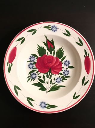 Assiette creuse en faïence début XXème siècle 