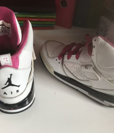Jordan blanche et rose 