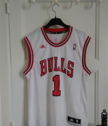 Maillot de basket Chicago Bulls joueur Rose