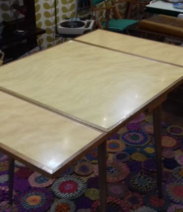 Table en bois et formica vintage