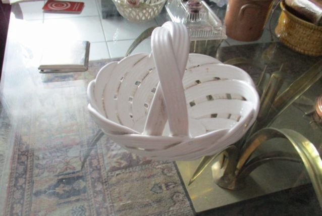 Panier faïence laqué blanc