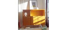 Enfilade/bahut en bois, pieds fuseaux, style scandinave