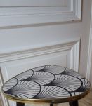 Petite table tripode noir et dorée