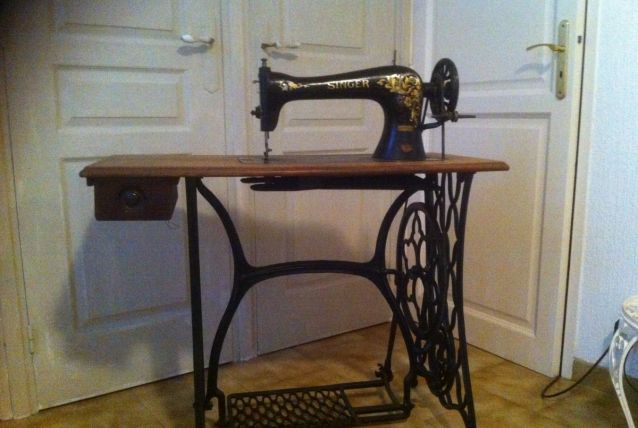 MACHINE A COUDRE SINGER