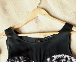 Robe rétro et son cardigan