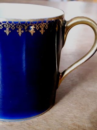 Tasses anciennes