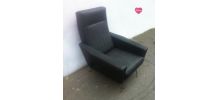 Fauteuil skaï noir 1950