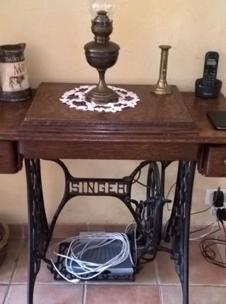MACHINE A COUDRE ANCIENNE