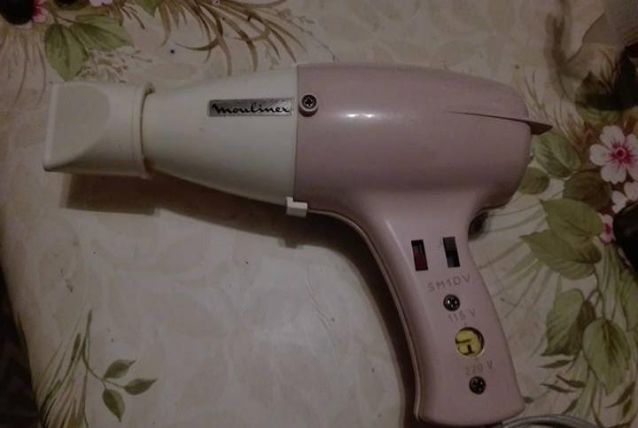 SECHE CHEVEUX MOULINEX