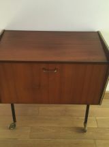 Mini buffet bar vintage inspiration 50s 60s, parfait pour platine et disques vinyls 33 tours