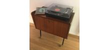 Mini buffet bar vintage inspiration 50s 60s, parfait pour platine et disques vinyls 33 tours