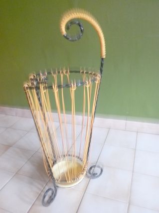 Porte parapluies en scoubidou