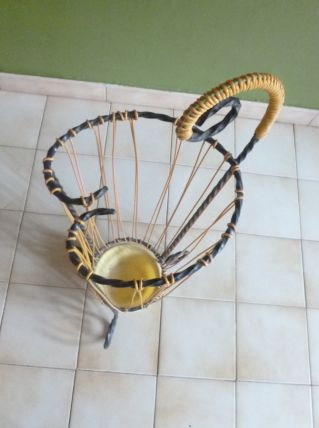 Porte parapluies en scoubidou