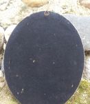 Joli cadre reliquaire bombé ovale - ancien