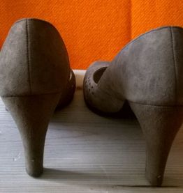 Escarpins en daim JB MARTIN années 80 talon 7,5cm