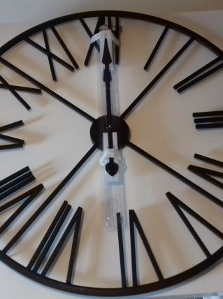 Horloge murale 'Chiffres romains"