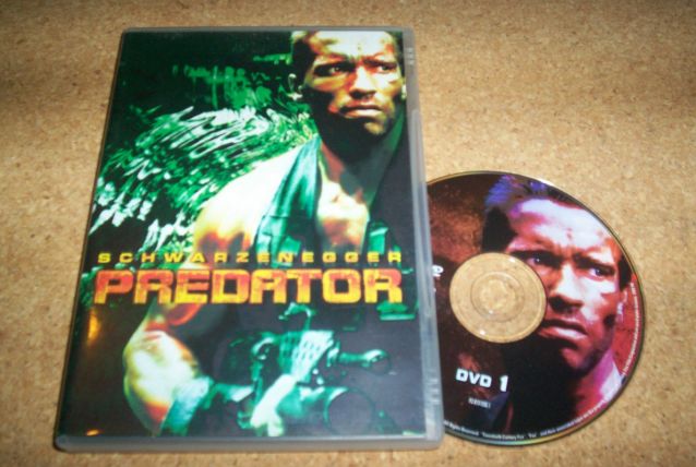 DVD PREDATEUR avec arnold schwarzenegger 