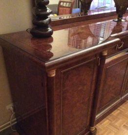 Enfilade avec son miroir