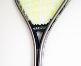 Raquette de tennis vintage Adidas